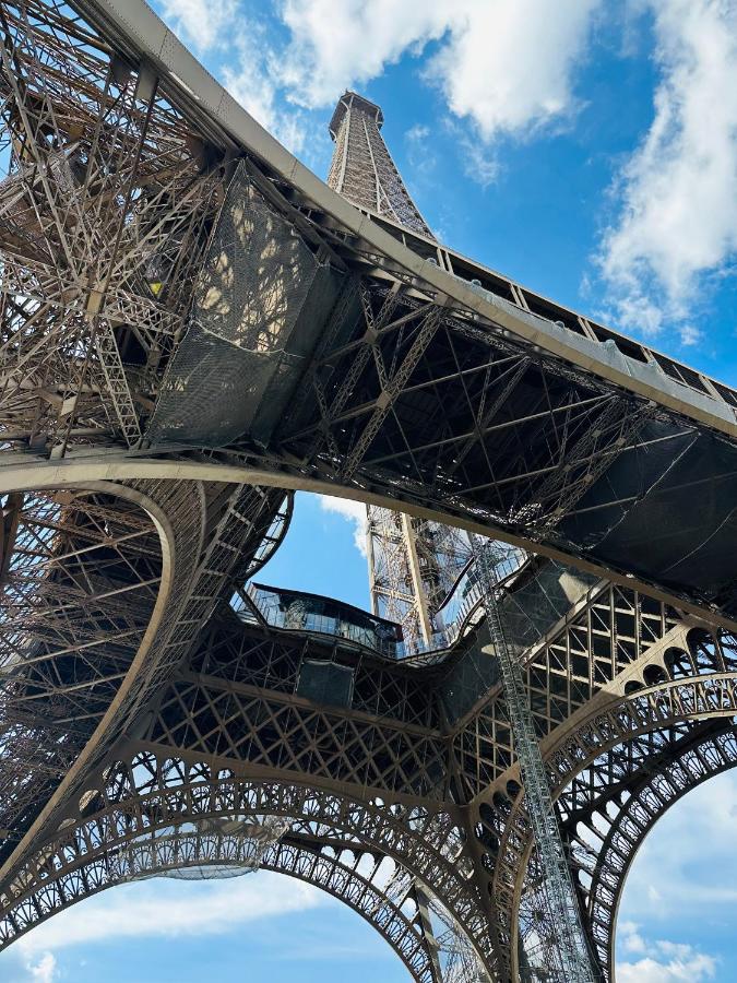 Beatrice Et Emmanuel Meublé Eiffel * Paris